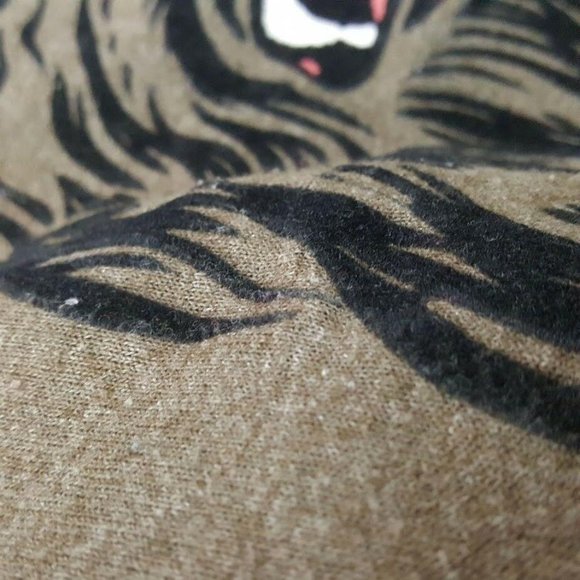 Fifth Sun Star Wars Chewbacca Face Velvet Print T - Picture 3 of 9